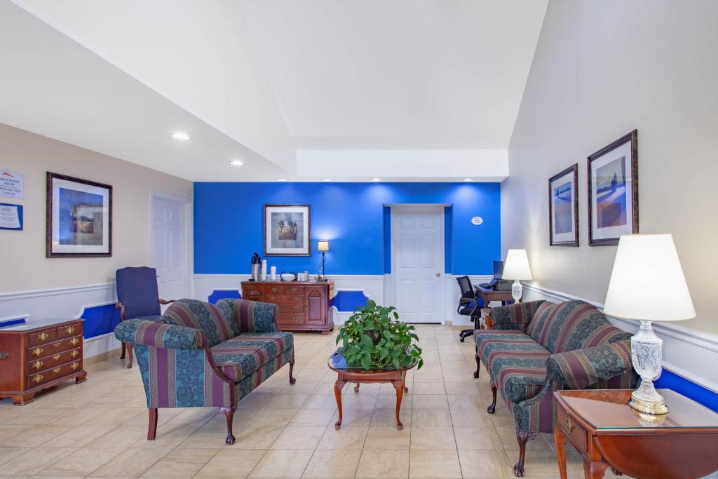 Popular attractions Area Nearby Property